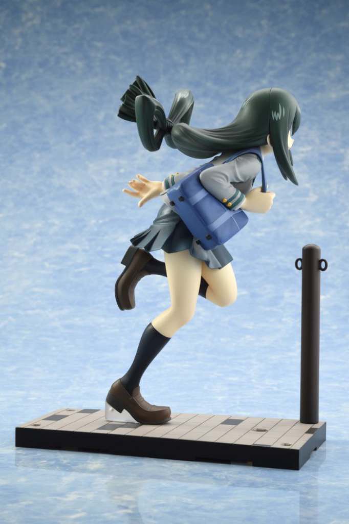 My Hero Academia Tsuyu Asui Uniform Ver 18cm