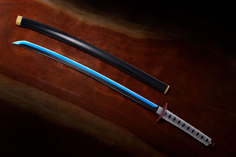 Demon Slayer: Kimetsu no Yaiba Proplica Replica 1/1 Nichirin Sword (Giyu Tomioka) 95 cm